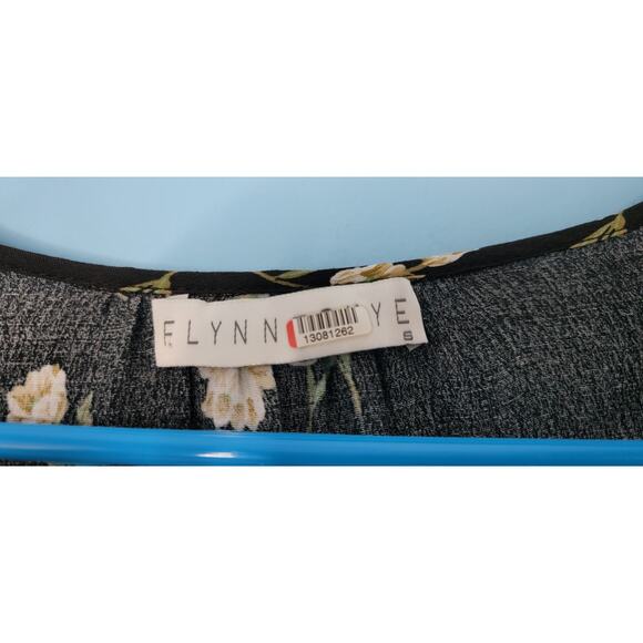 Flynn Skye Small Elsie Midi Dress Black White V Neck Hourglass Puff Sleeves NWOT - Picture 7 of 8